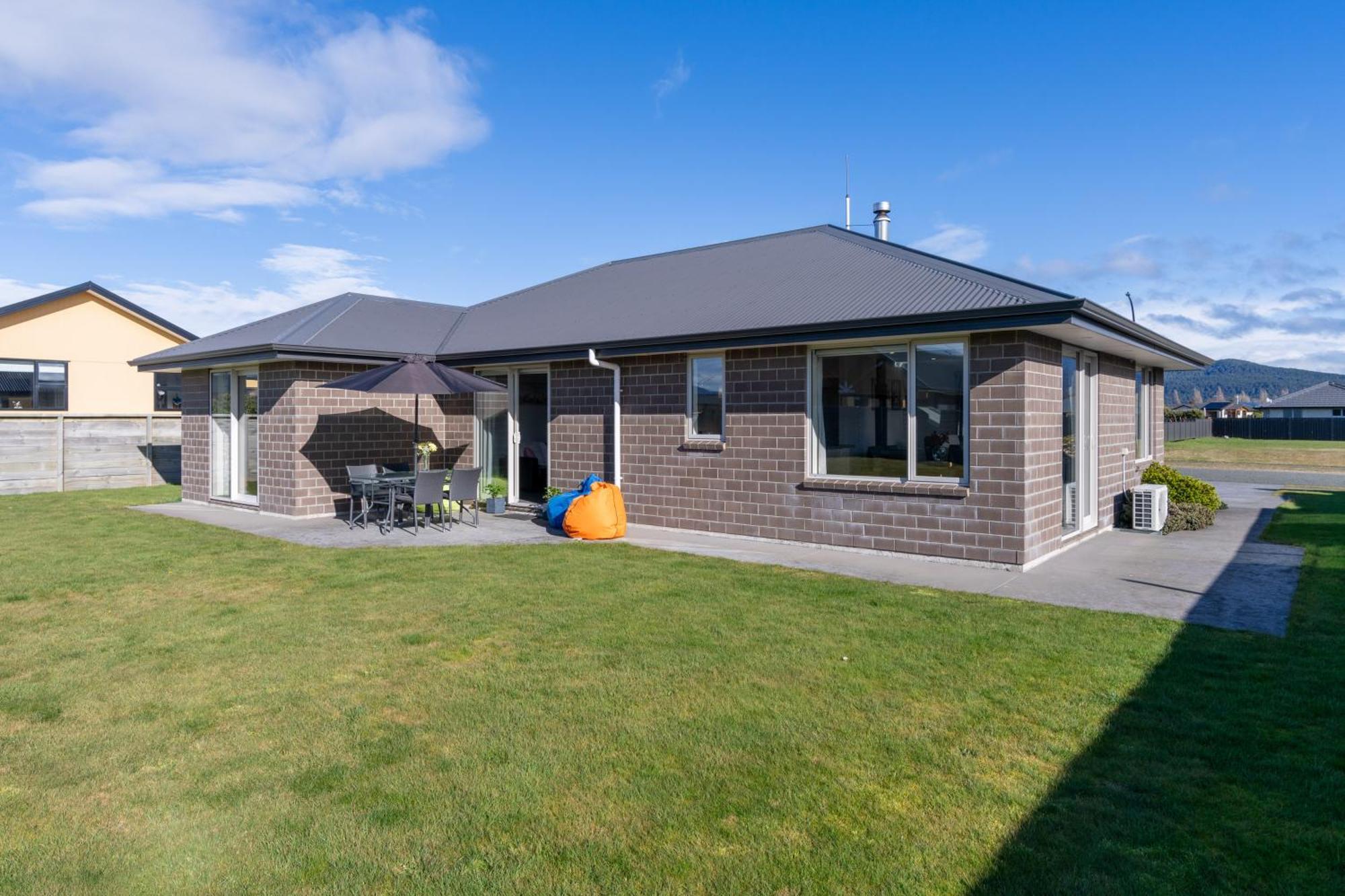 Cozy Haven - Te Anau Holiday Home Kültér fotó
